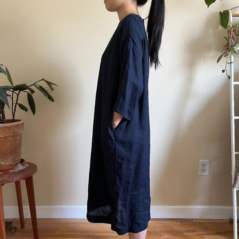 MUJI 100% linen sleeved navy dress